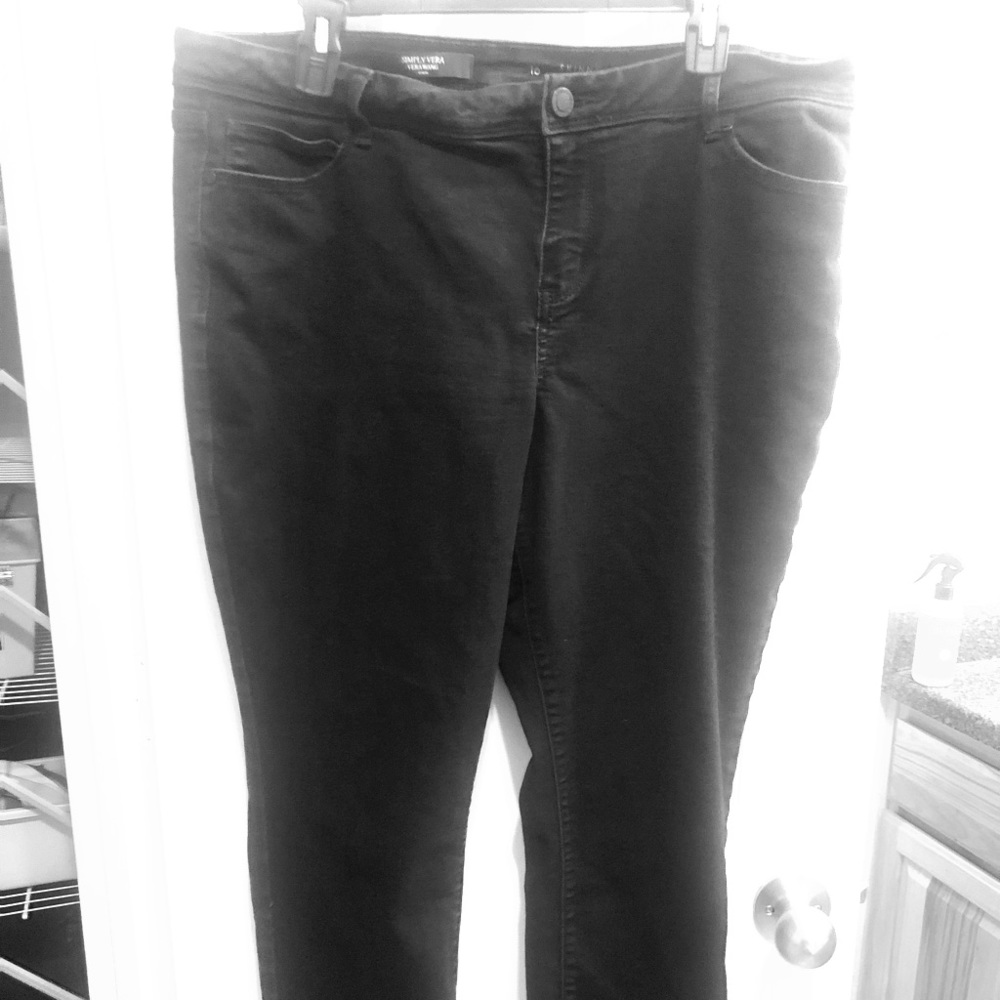 Vera Wang black mid-rise skinny jeans size 16